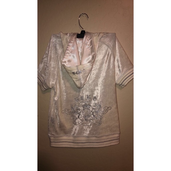 White silky short sleeve sweater - Picture 2 of 2